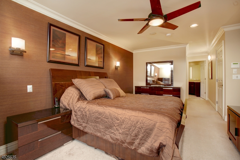 Mazdabrook Commons - Residential