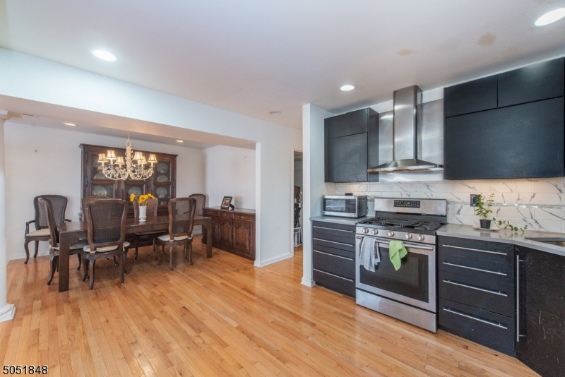 CASTLE RIDGE - Residential