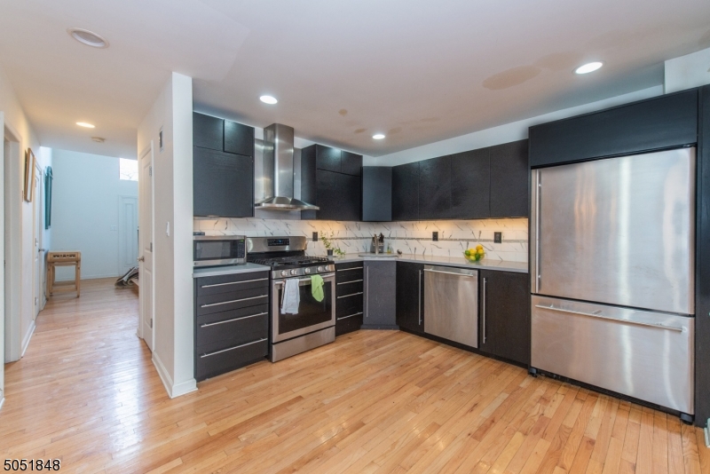 CASTLE RIDGE - Residential