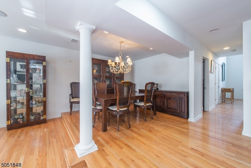 CASTLE RIDGE - Residential