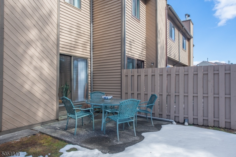 CASTLE RIDGE - Residential