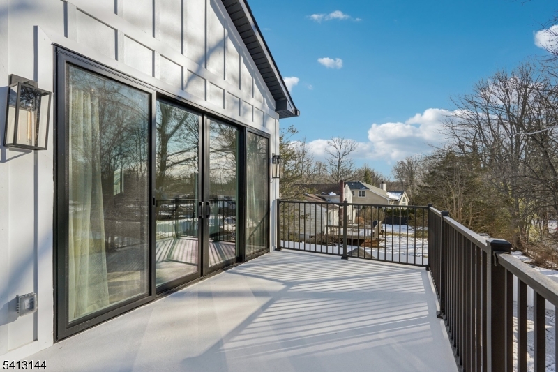COLLINS - Residential