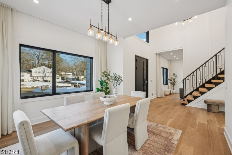 COLLINS - Residential