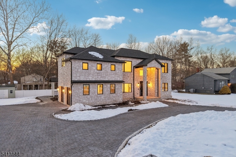 COLLINS - Residential