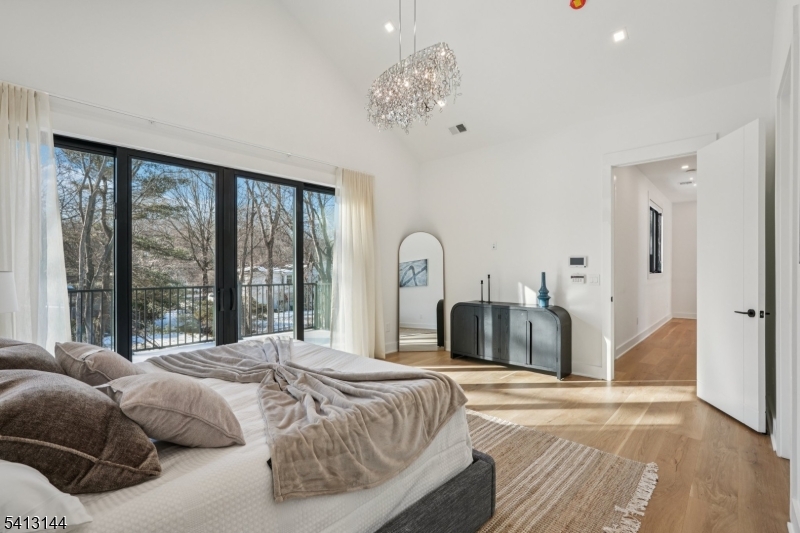 COLLINS - Residential