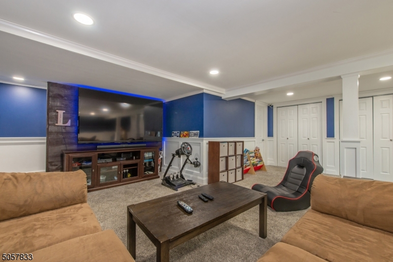 White Meadow Lake - Residential