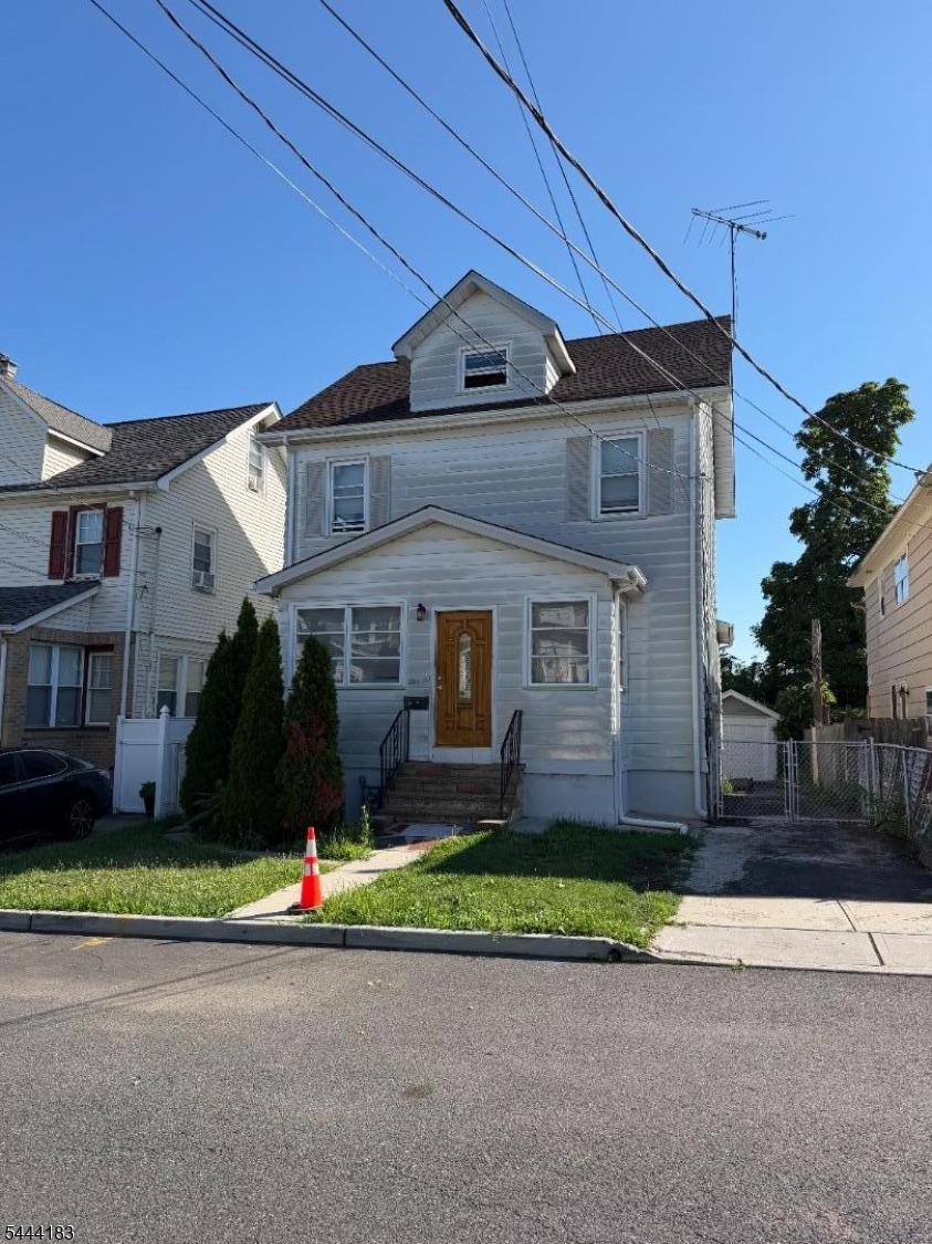 GREAT OPPOTUNITY TO OWN A PIECE OF UNION TOWNSHIP, FINISHED ATTIC WITH 2 ROOMS AND FULL FINISHED BASEMENT WITH FULL BATH. ROOF IS ABOUT 3 YEARS OLD, NEW GAS FURNACE AND NEW HOT WATER  HEATER.