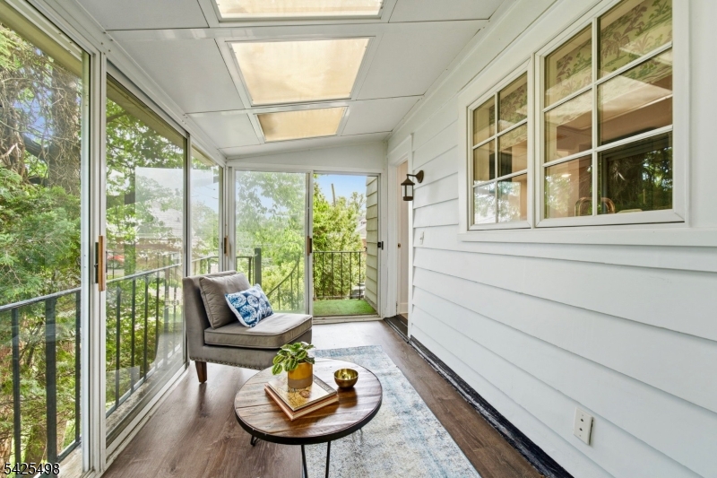 Upper Wyoming - Residential
