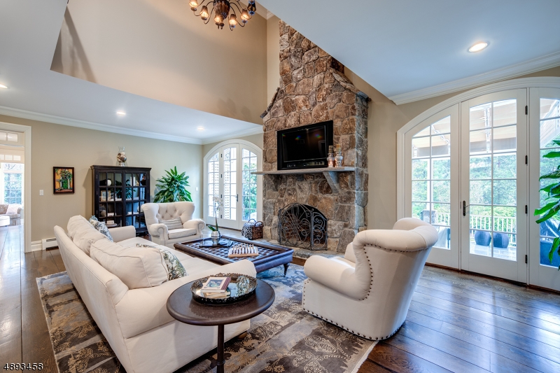 Rolling Hill - Residential