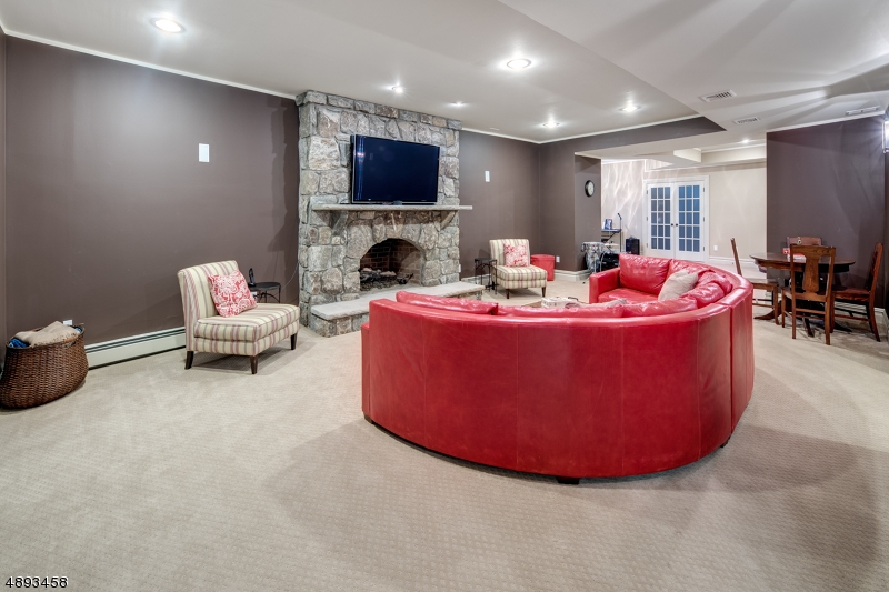 Rolling Hill - Residential