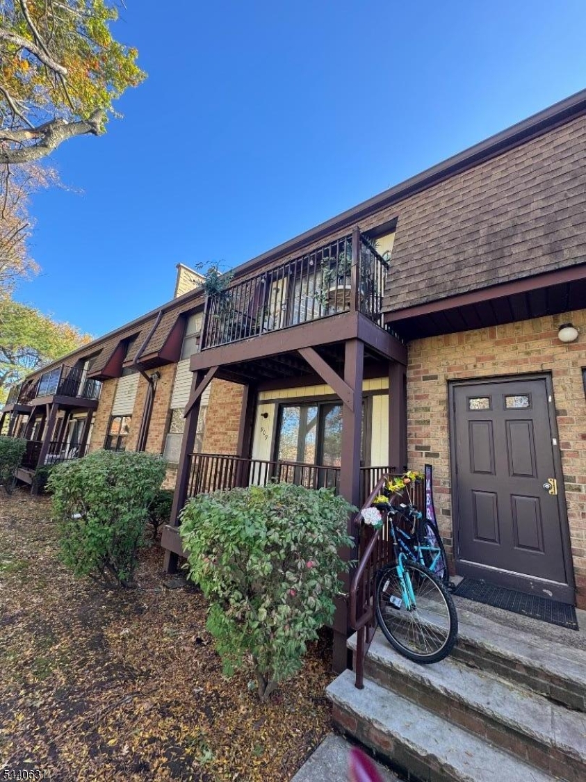 Oaks - Residential