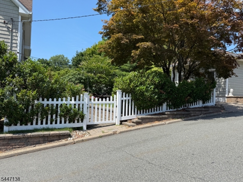Hill - Residential