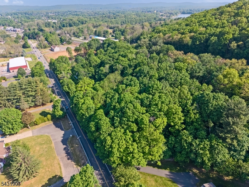 between Sussex and Route 10 - Land