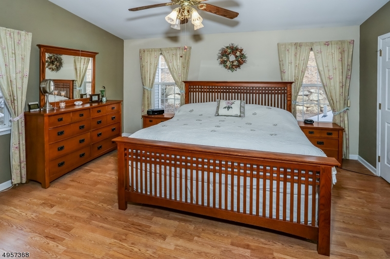 Seasons Glen - Residential