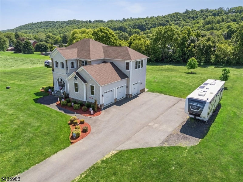 Signature Estates - Residential