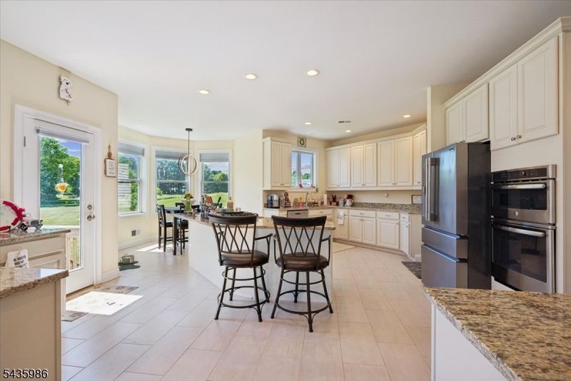 Signature Estates - Residential