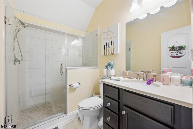 Signature Estates - Residential