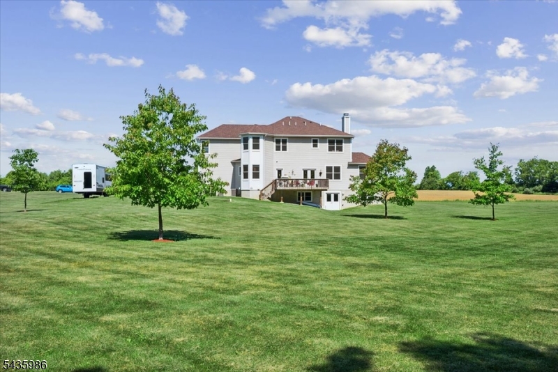 Signature Estates - Residential