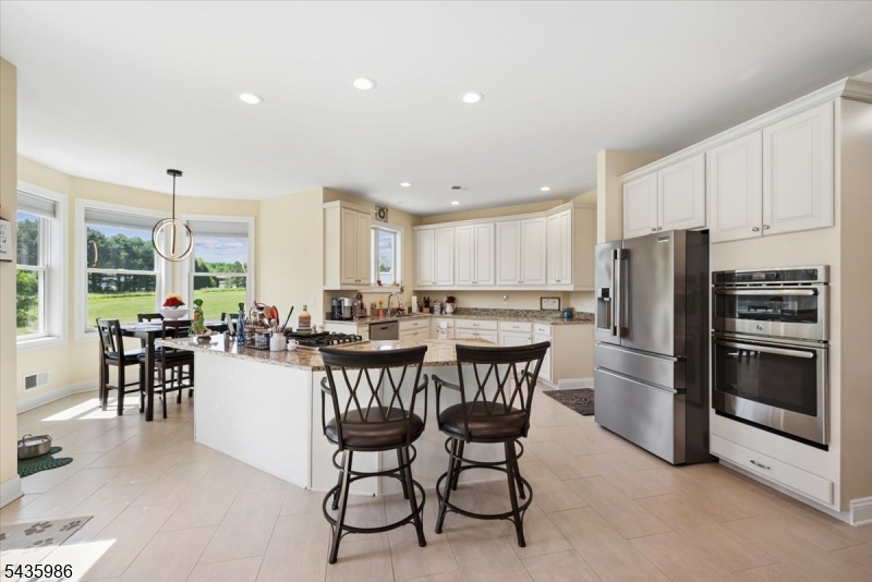 Signature Estates - Residential