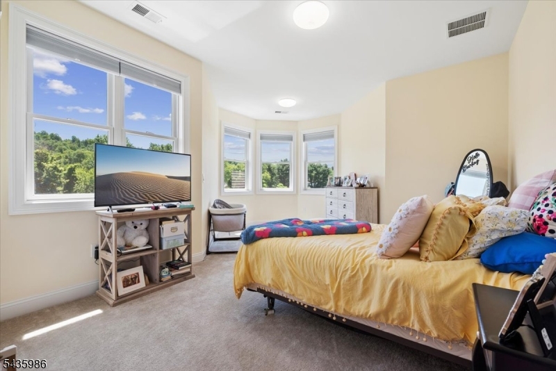 Signature Estates - Residential