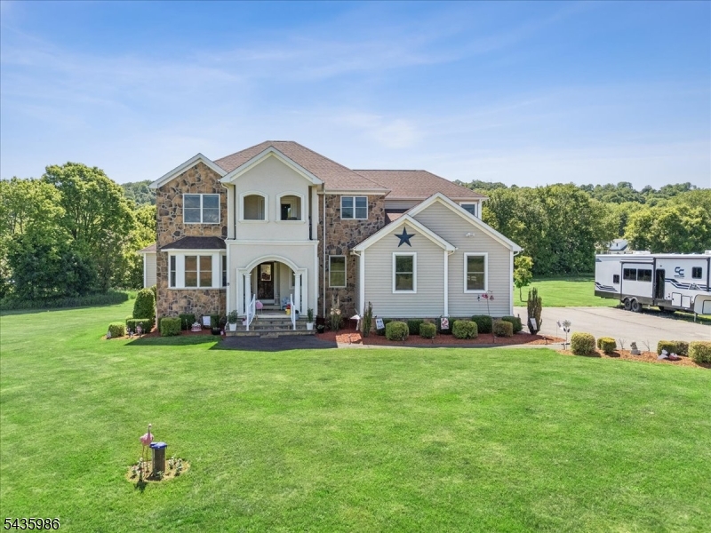 Signature Estates - Residential