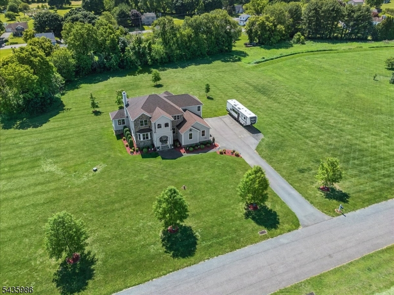 Signature Estates - Residential