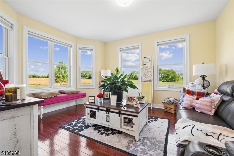 Signature Estates - Residential