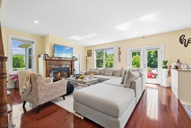 Signature Estates - Residential