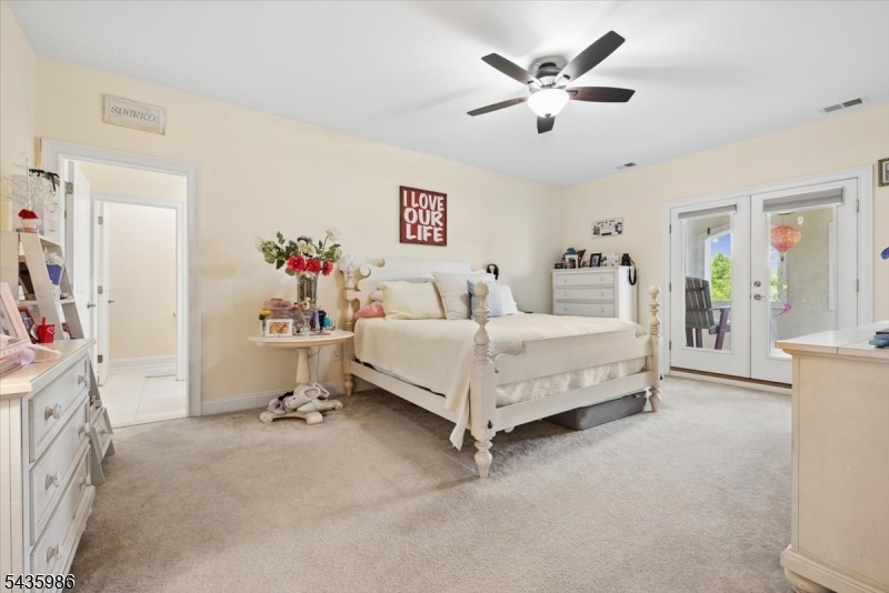 Signature Estates - Residential