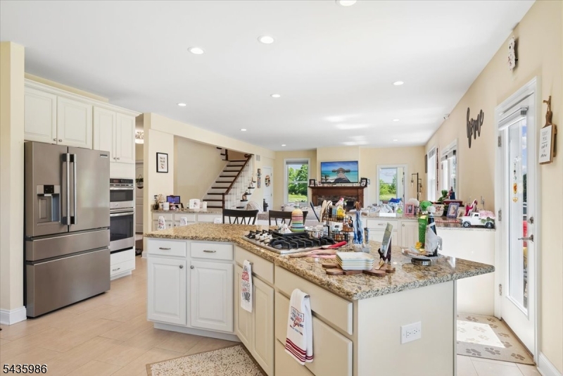 Signature Estates - Residential