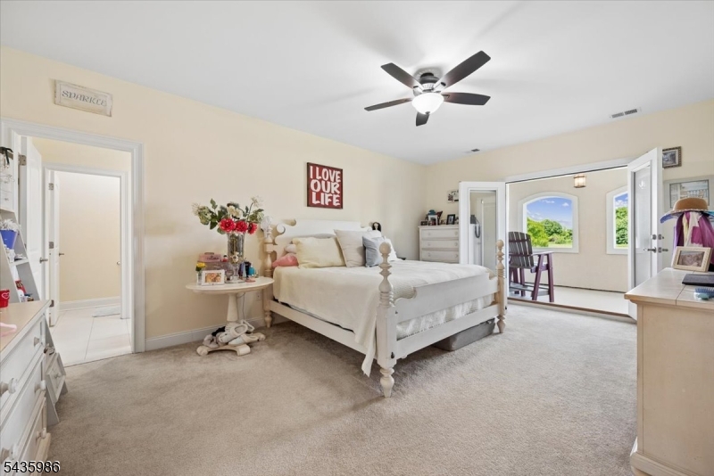 Signature Estates - Residential