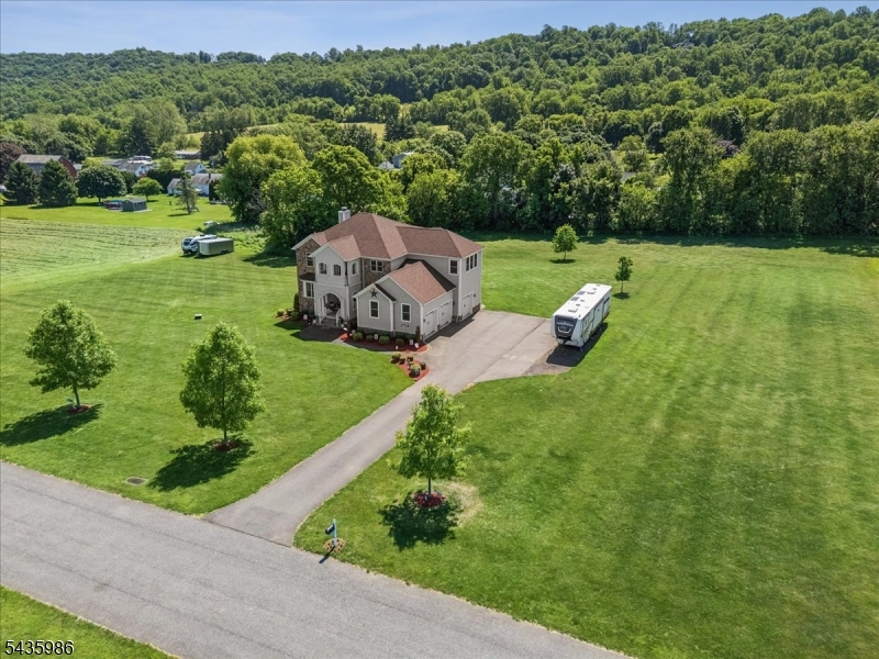 Signature Estates - Residential