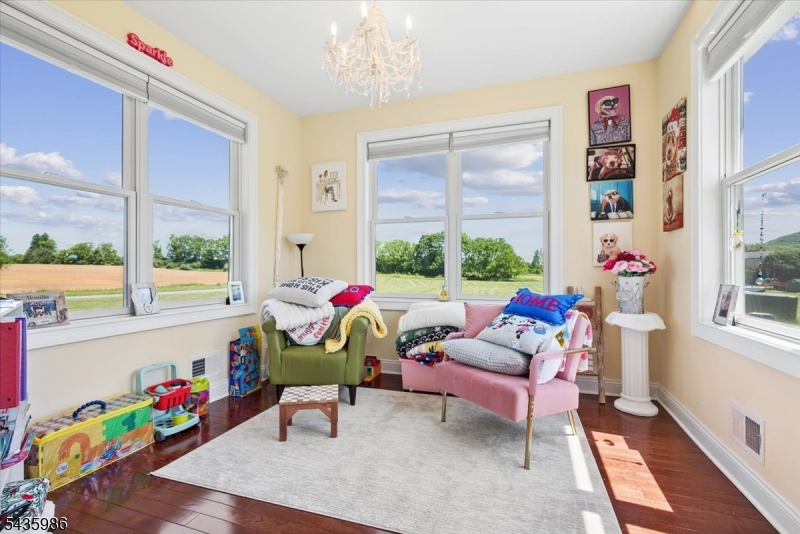 Signature Estates - Residential