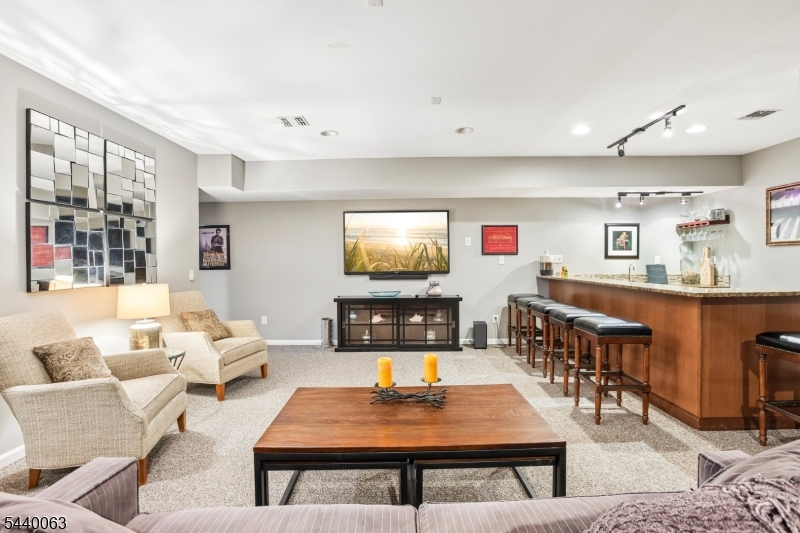 THE GRANDE - Residential