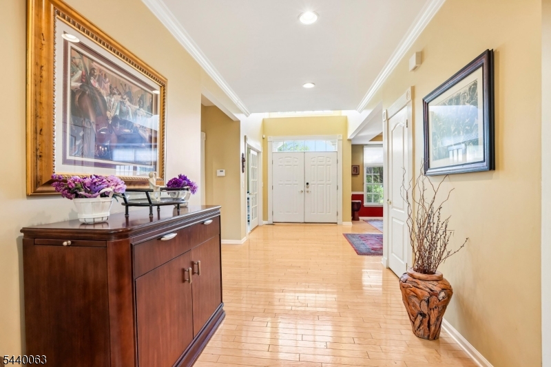 THE GRANDE - Residential