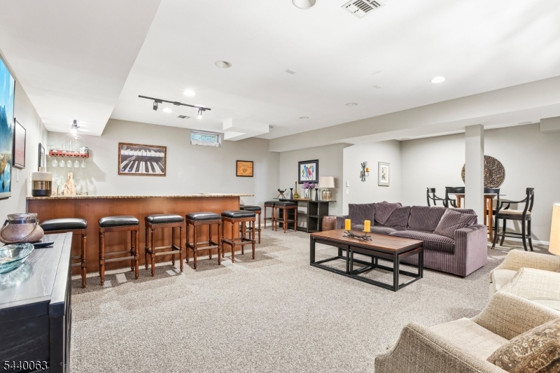 THE GRANDE - Residential
