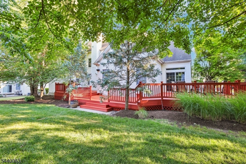 THE GRANDE - Residential