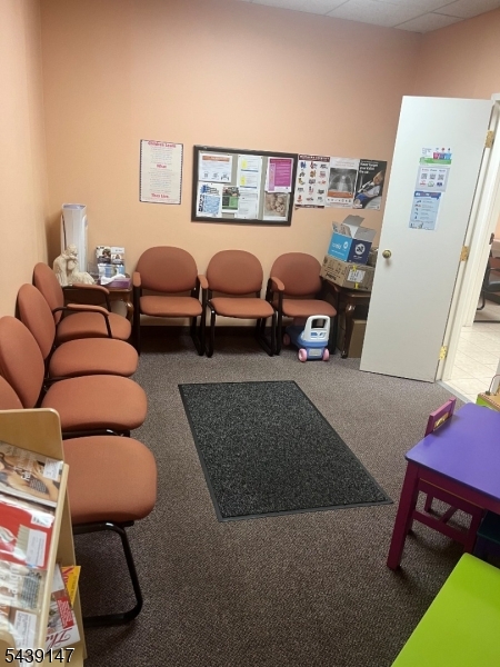 Crosspointe Condo Assoc - Commercial Lease