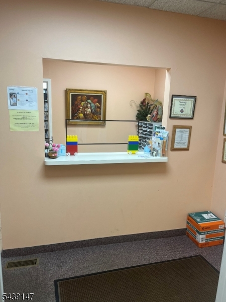 Crosspointe Condo Assoc - Commercial Lease