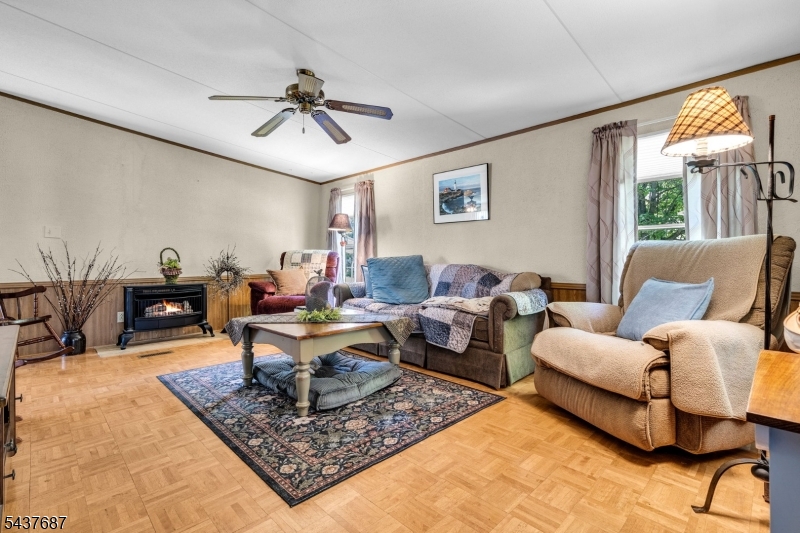 COUNTRY VIEW VILLAGE - Residential