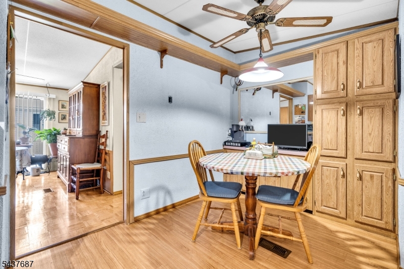COUNTRY VIEW VILLAGE - Residential