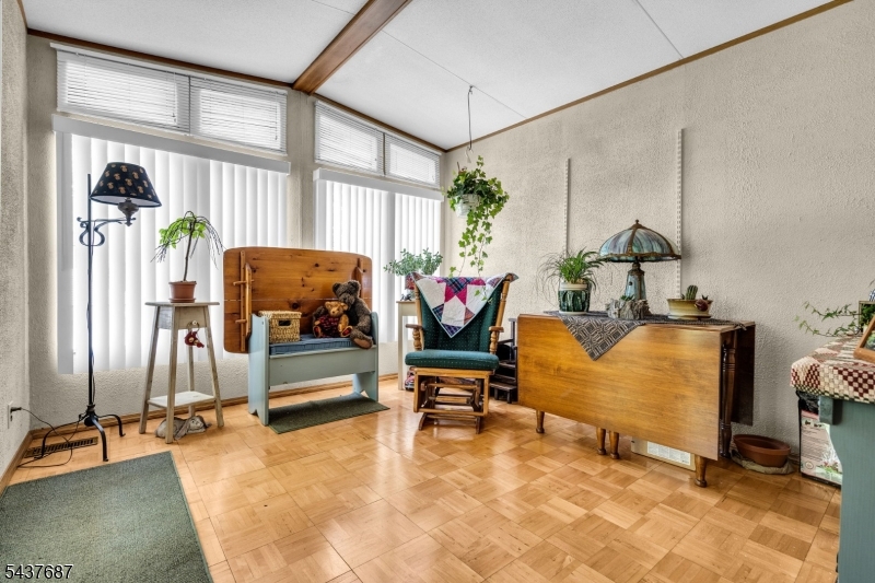 COUNTRY VIEW VILLAGE - Residential