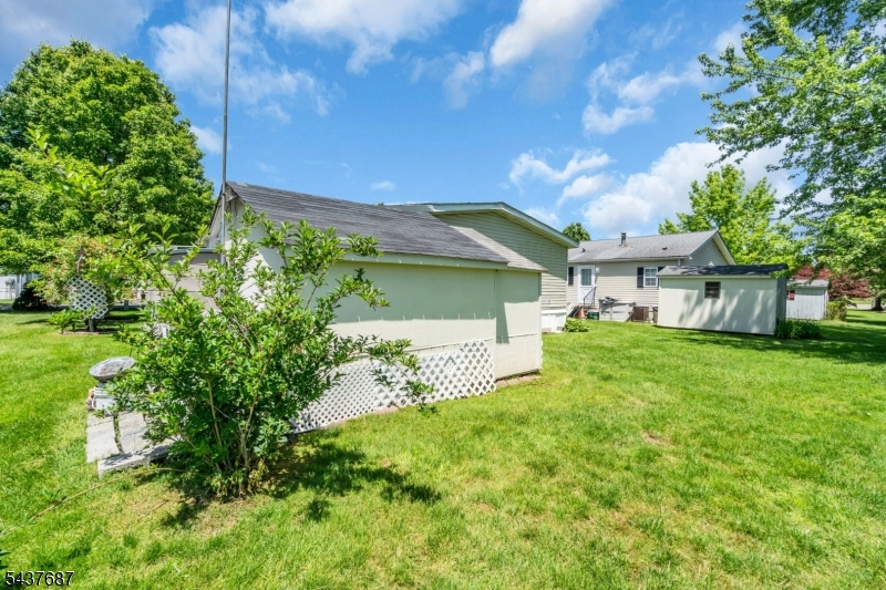 COUNTRY VIEW VILLAGE - Residential