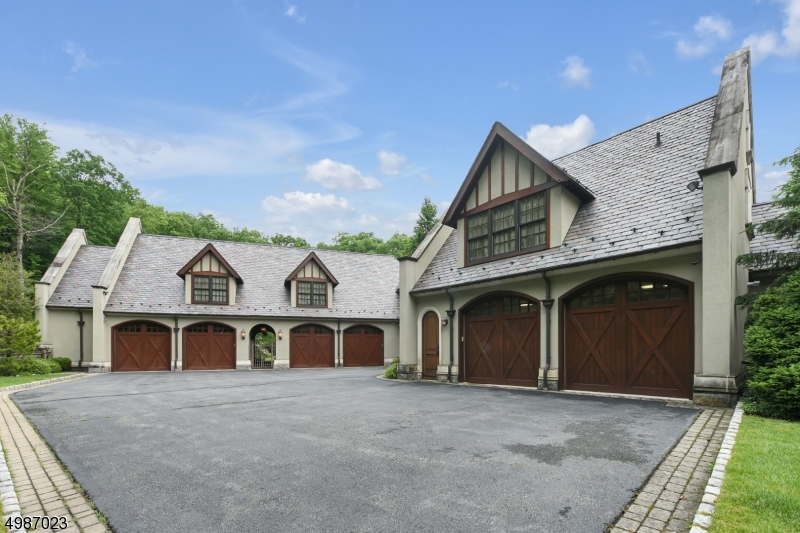 The Pond - Residential