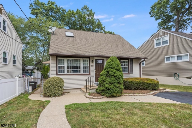 Lake Hiawatha - Residential
