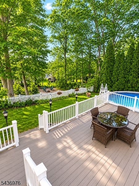 WHITE MEADOW LAKE - Residential