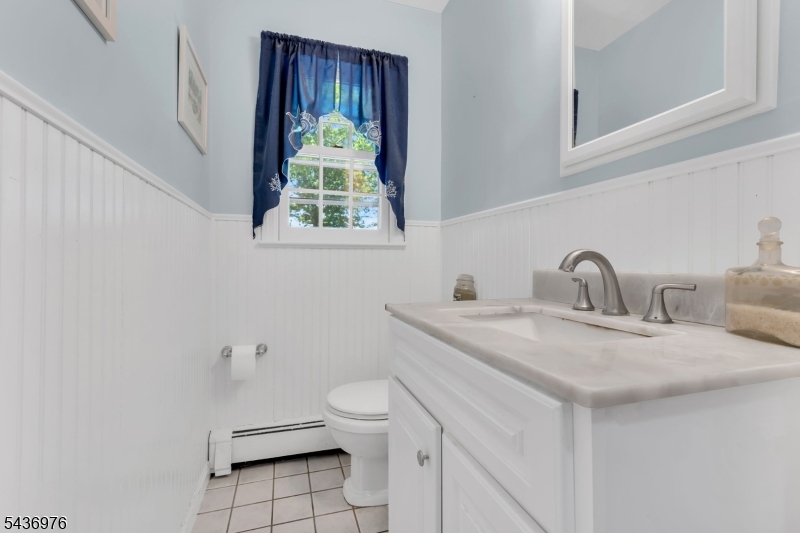 WHITE MEADOW LAKE - Residential