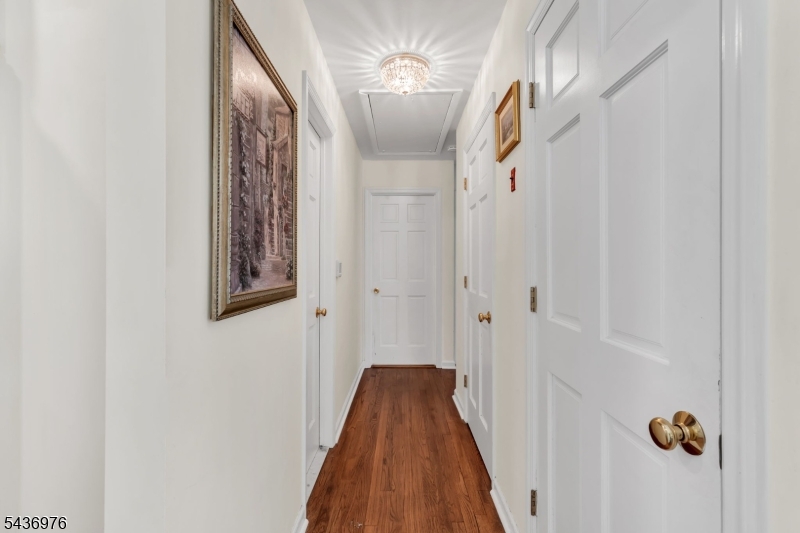 WHITE MEADOW LAKE - Residential