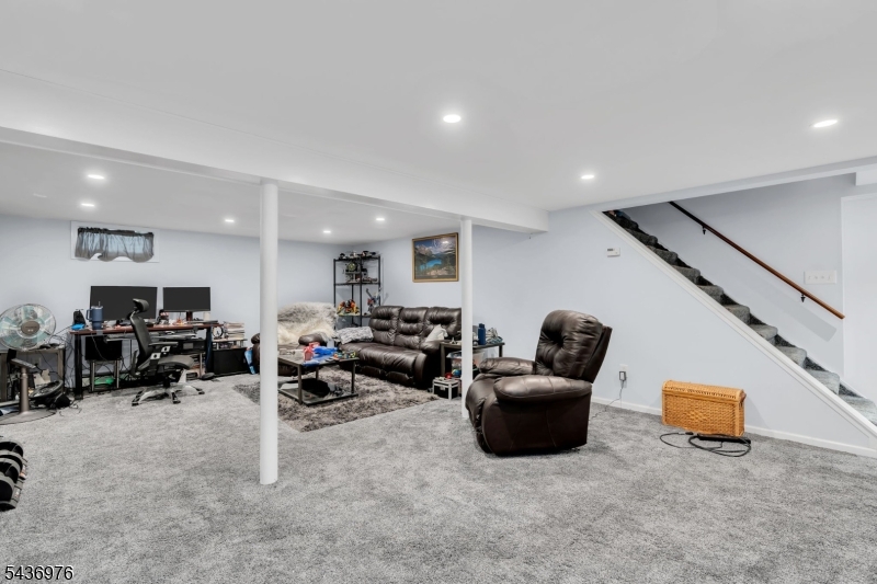 WHITE MEADOW LAKE - Residential