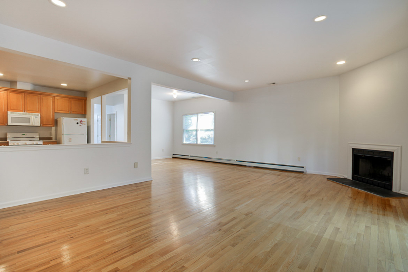 Glenmont Commons - Residential Lease